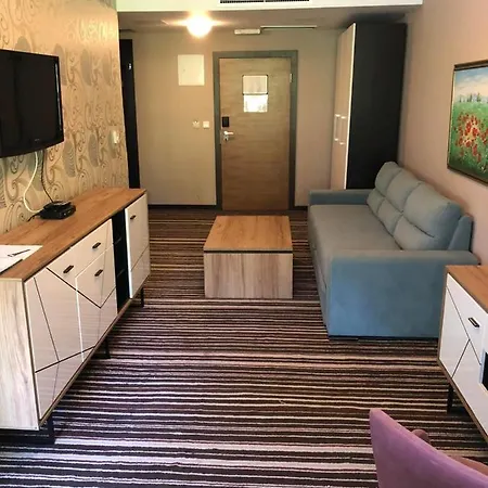 Отель Garden 4*